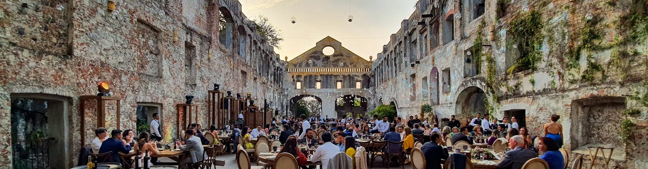 Alekos 2 Go authentic tradition greek cuisine slider home